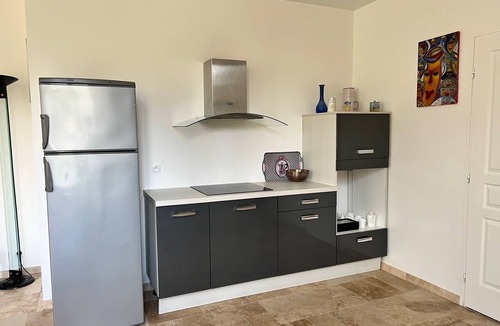La Roche-Chalais Cottage | Spacious and modern gîte in a quiet city centre