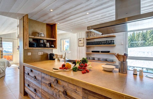 Le Praz de Lys Ski Chalet | Spacious apartment-chalet, Mont Blanc view, 12 ppl