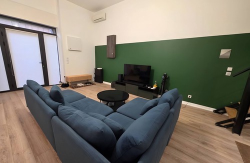 Saint-Victor Apartment | Spacious Apartment Near the Old Port with Wi-Fi and Air Conditioning