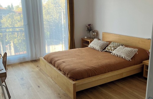 Toulouse South-East House | Spacious architect-designed villa, sleeps 14, near center, free parking