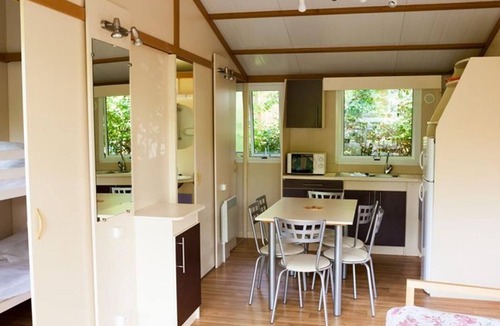 Benodet Ski Chalet | Spacious Chalet with Terrace in Bénodet, 3 Bedrooms, 6 Pers.