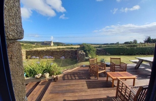 Locmaria-Plouzane House | Spacious, comfortable farmhouse facing the sea