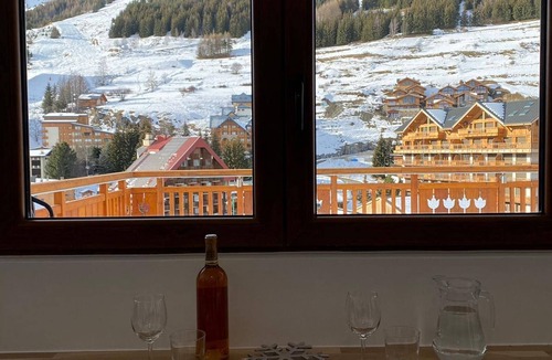 Mont-de-Lans Apartment | Spacious duplex in Les Deux Alpes, 10 pers, large terrace
