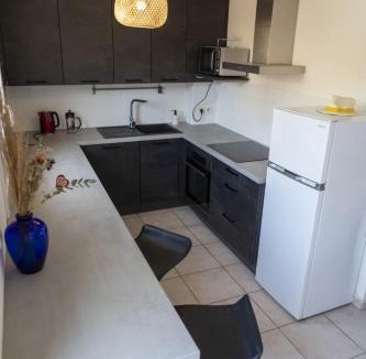 Saint-Martin Apartment | Spacious duplex with south-facing terrace