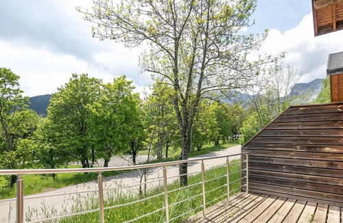 Gresse-en-Vercors Apartment | Spacious family chalet with terrace