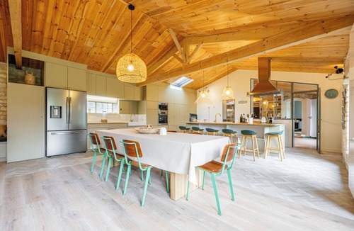 L'Echardiere House | Spacious House, Garden, Beach within walking distance