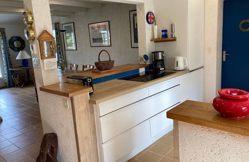 Le Palais House | Spacious house 200m from the beach, with terrace and Wi-Fi