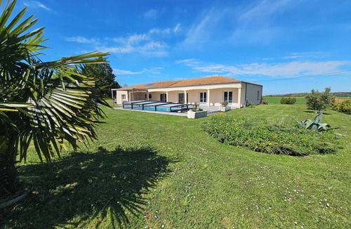 Sainte Gemme Villa | SPACIOUS HOUSE IN PEACE WITH POOL