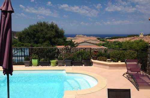 L'Ile-Rousse Villa | Spacious house, quiet, shaded, air-conditioned, private pool, sea and mountain views