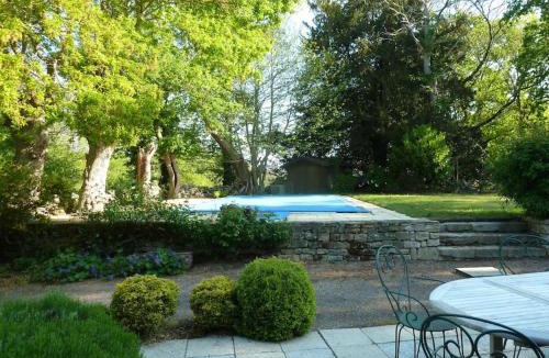 Pluherlin House | Spacious Longere,heated swimming pool, idyllic setting, Southern Brittany, FR