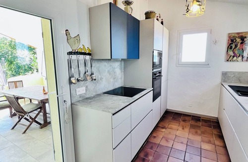 Porticcio Villa | Spacious villa 500m from the sea with views onto the gulf of Ajaccio & mountains