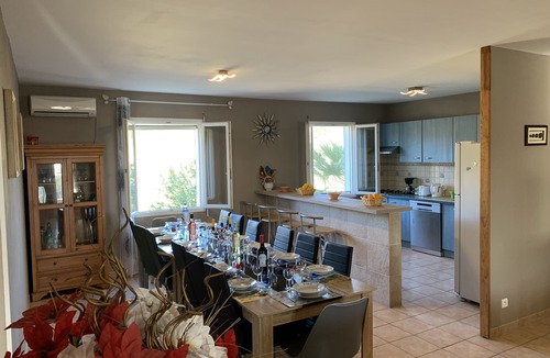 Solaro House | Spacious villa with pool, near SOLENZARA, sleeps 14/16