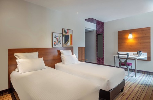 Le Bourg - Gare De Vaise Hotel | Spark by Hilton Lyon Ouest
