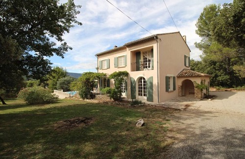 Menerbes Villa | Splendid Provencal property with breathtaking views