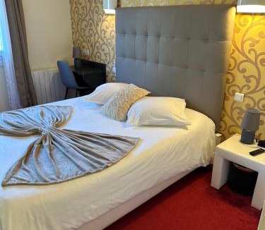 Aurillac Hotel | Square Hôtel