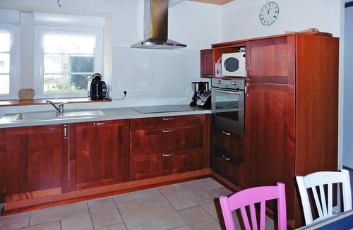 Plobannalec-Lesconil House | Stone House near Torche Beach