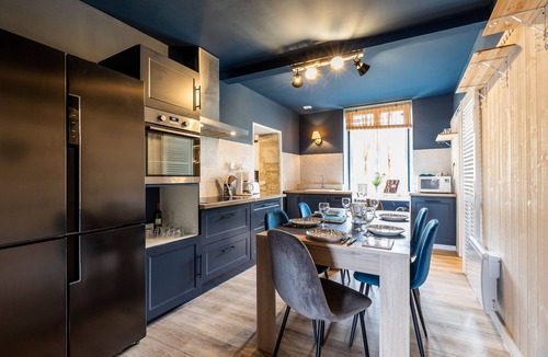 Vertheuil House | Stone House with Pool and Wellness Area