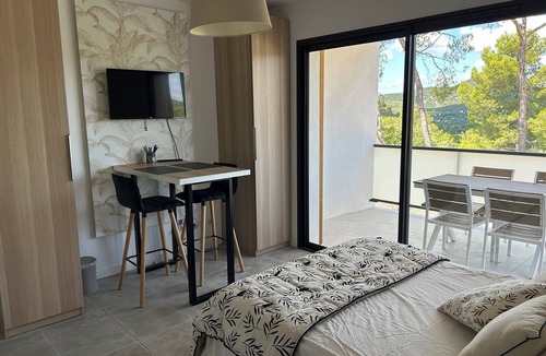 Saint-Mathieu-de-Treviers Apartment | Studio open view, terrace, parking, quiet, new apartment ideal for 2 people