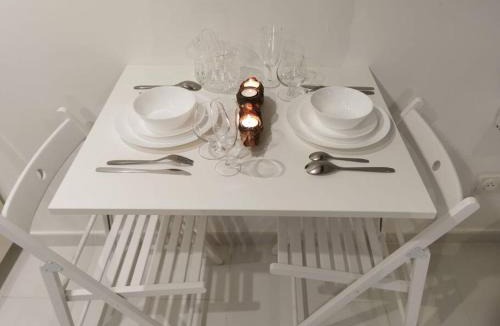 Les Arcs-sur-Argens Apartment | Studio équipé avec Lit rond/baignoire ilot/Table massage Aux Arcs