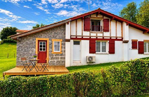 Behobie Apartment | Studio 2 personnes dans ancienne ferme basque