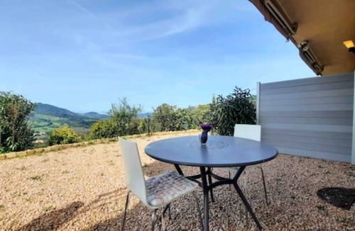 Alata Apartment | Studio "Albitru" avec piscine & vue sur la baie d'Ajaccio !