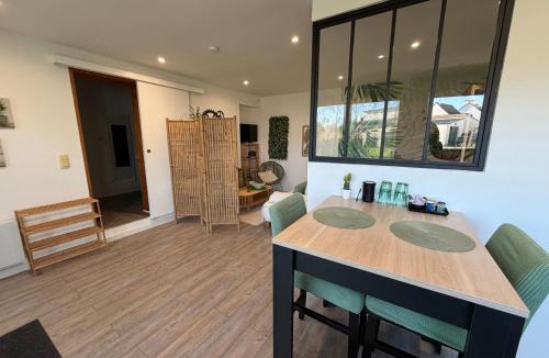 Riantec Apartment | Studio ambiance ZEN