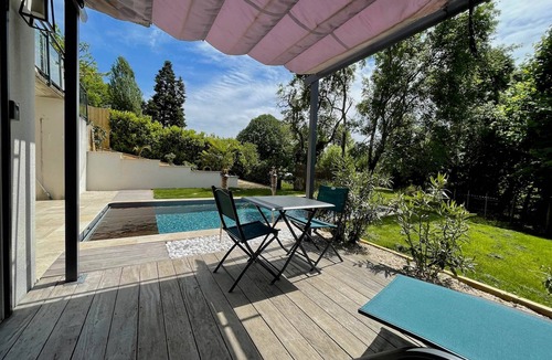 Sarlat-la-Caneda House | Studio Anemone: self-catering cottage in Sarlat with private heated pool