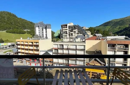 Eaux-Bonnes Apartment | Studio apartment at the base of the ski lifts