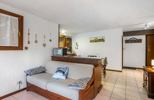 Paquier Apartment | Studio Apartment 'Monolocale A Valtournenche' with Mountain View, Shared Garden and Wi-Fi