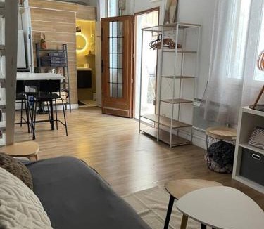 4th Arrondissement Apartment | Studio avec extérieur