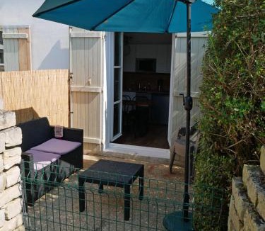 La Couarde-sur-Mer Apartment | Studio avec terrasse et parking 200m plage et commerces