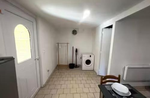 Chateau-l'Eveque Apartment | Studio avec terrasse