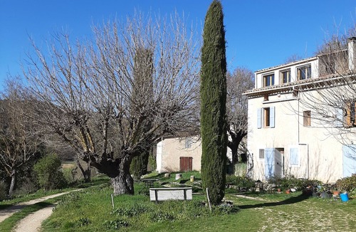 Allemagne-en-Provence Apartment | Studio 'Bas Verdon' with Terrace and Private Garden