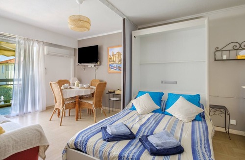 Riou - Petit Juas - Av de Grasse Apartment | Studio 'Bellevue Cannes' with Mountain View, Shared Pool and Air Conditioning