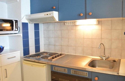 Frejus Plage Apartment | Studio cabine avec vue mer, près de Port Fréjus - FR-1-226A-249