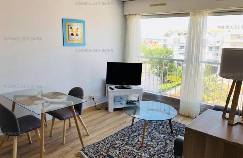 Arcachon Apartment | Studio Cabine Renové à 200m de la Plage - Parking Privé - FR-1-433-37