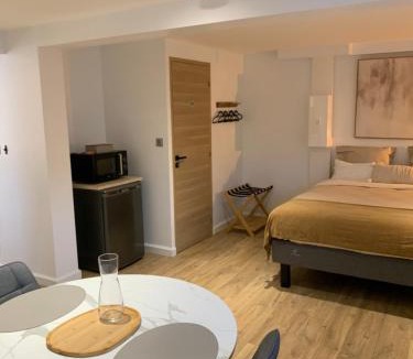 Chassieu Apartment | Studio calme avec Parking accès rapide Eurexpo Le Chasseland