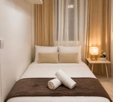 Sable-sur-Sarthe Apartment | Studio Chic - Centre-Ville