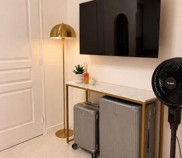 Sable-sur-Sarthe Apartment | Studio Chic - Centre-Ville