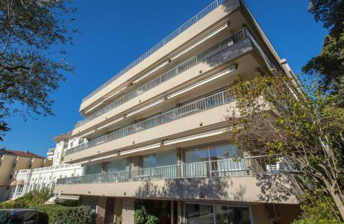 Saint-Raphael Apartment | Studio Climatisé - Plage à 50m - Central - WiFi Gratuit - FR-1-466A-39