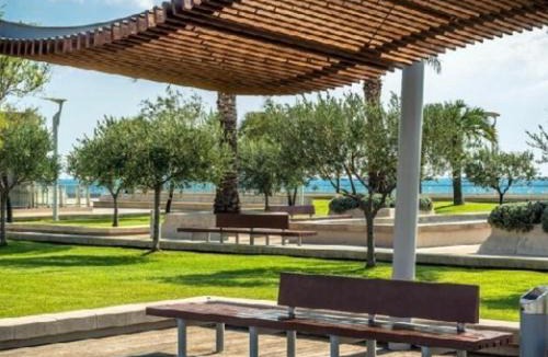 Saint-Raphael Apartment | Studio Climatisé pour 3, Face Est, à 50m Plage et Proche Commerces - FR-1-466A-23