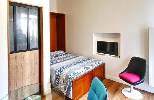 Fouras Apartment | Studio cosy 2 pers, 50m plage, cœur de ville