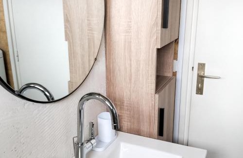 Barbotan-les-Thermes Apartment | Studio cosy avec terrasse et barbecue à Cazaubon - 28 m²