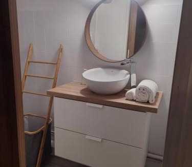 Manosque Apartment | Studio Cosy dans la maison d'enfance de Jean Giono