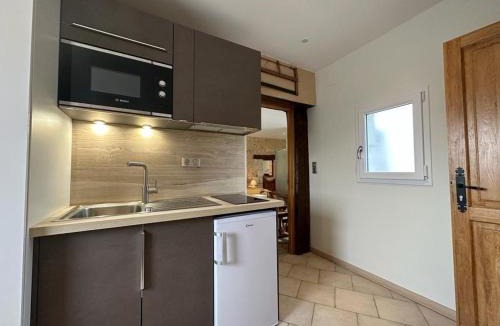 Brantome-en-Perigord Apartment | Studio cosy proche de Brantôme avec jardin partagé - FR-1-616-544