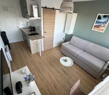 Les Sablettes Apartment | Studio cosy VUE MER au cœur des Sablettes