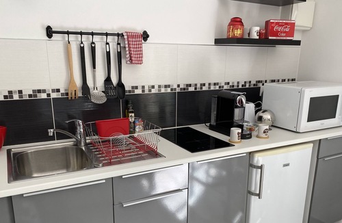 Pourcieux Apartment | Studio Dans Jardin Privatif au Cœur du var