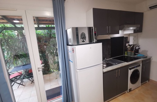 Montesquieu-des-Alberes Apartment | Studio "Le Yuka" between sea and mountains