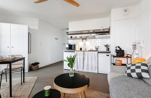 Rivedoux-Plage Apartment | Studio Le Phare, Sea View, Private Terrace & Wi-Fi