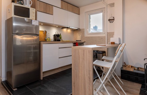 Arzon Apartment | Studio 'Le Rivage Bord De Mer Parking Wifi' with Balcony and Wi-Fi